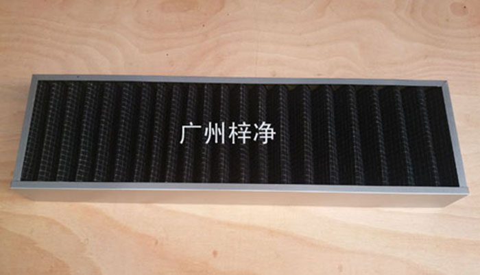 活性碳過濾器廣泛用于化學(xué)、制藥、食品、娛樂場所、需要凈化空氣的場所， 有害氣體如苯、甲醛、氨氣等的吸附脫除 溶劑的回收 ，采用活性炭氈比表面積大，吸附能力強(qiáng)，迅速處理各種有害氣體, 有效潔凈空氣對(duì)氣味的控制。